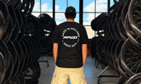 T-SHIRT BIG LOGO